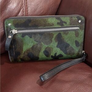 Latico Leathers Green Camo Tulum Wallet/Wristlet. RETAIL $150
